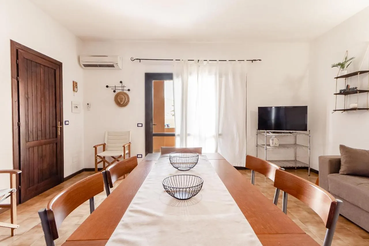 이솔라 로사 Relax Family House Al Mare 아파트